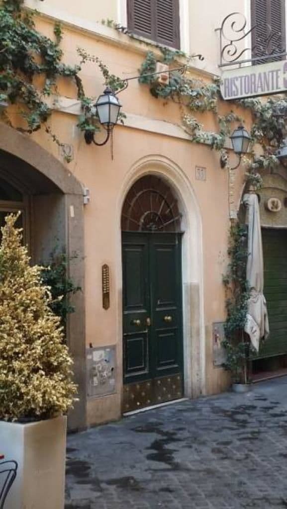Apartmán Domus De Fiori Řím Exteriér fotografie