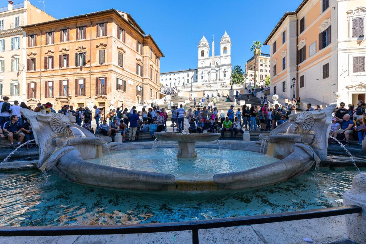 Apartmán Domus De Fiori Řím Exteriér fotografie