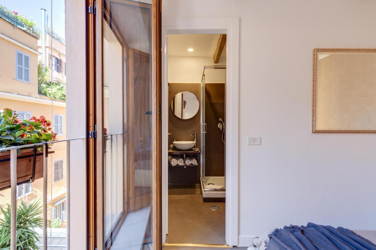Apartmán Domus De Fiori Řím Exteriér fotografie